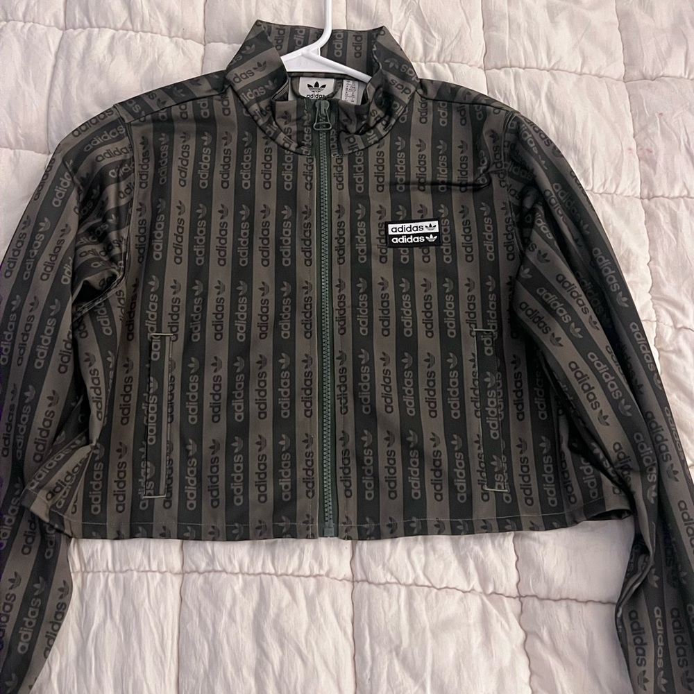 adidas Women’s Olive Green Logo-Print Cropped Track Jacket